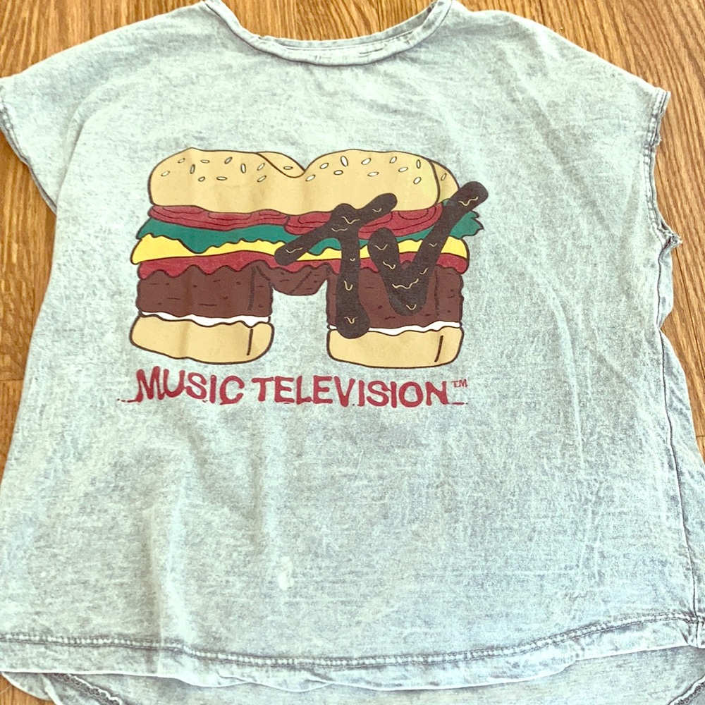 Zara girls MTV shirt